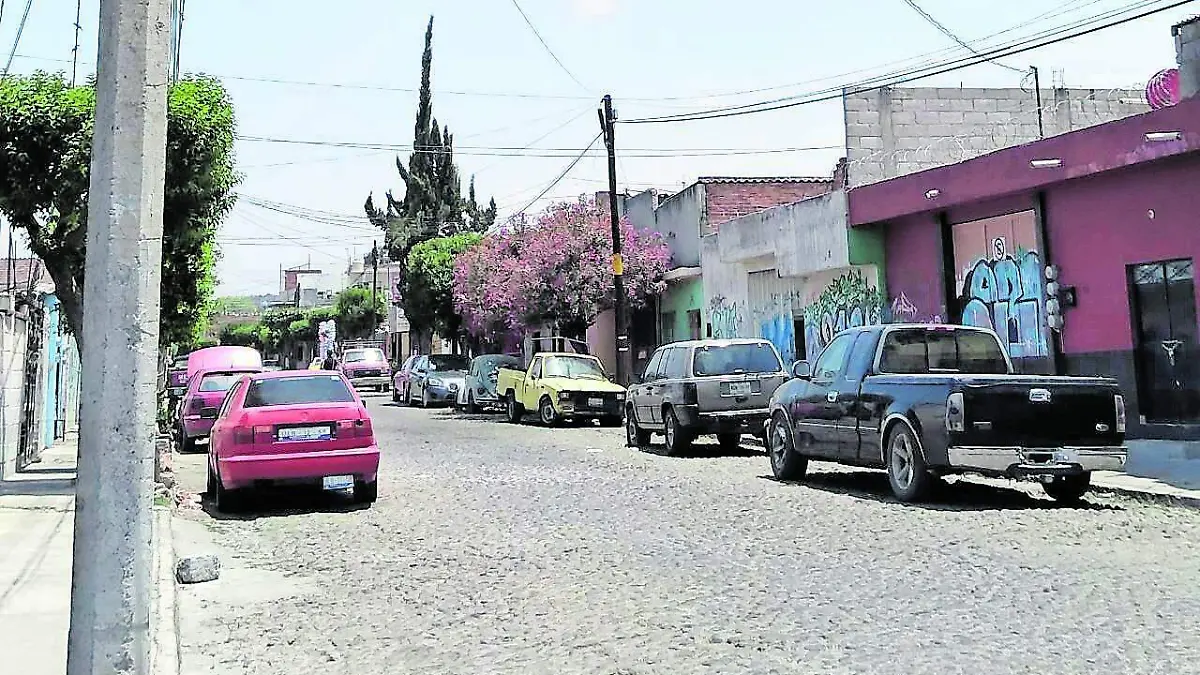 CL-Diversas calles de la colonia Benito Juarez presentan necesidades de pavimentacion.